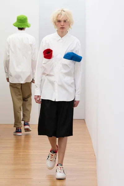 Look 33